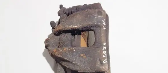 Honda CR-V Front brake caliper