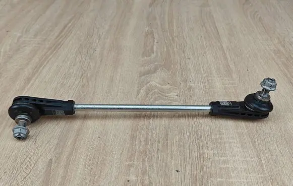 BMW 4 G22 G23 G24 G26 Front anti-roll bar/stabilizer link 6893359