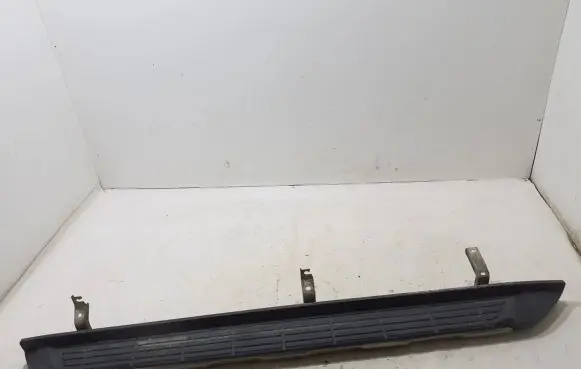 Ford Ranger Front sill trim cover 5598921