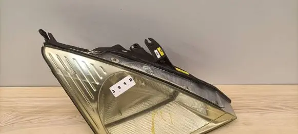 Ford Focus Headlight/headlamp XS41-13005