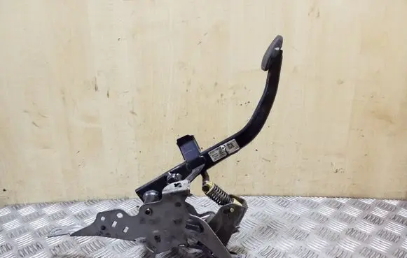 Clutch pedal
