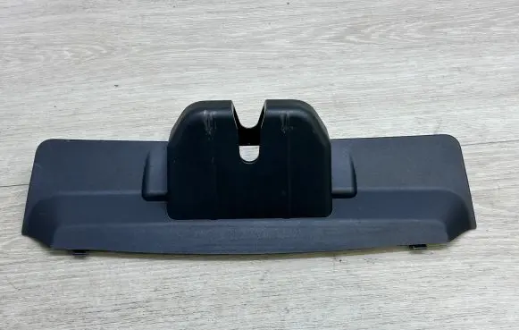 Porsche Cayenne (92A) Tailgate/boot lid lock trim 7P5827520E 95855552001