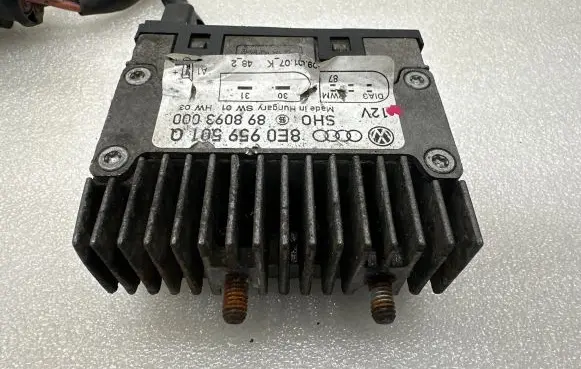 Audi A4 S4 B7 8E 8H Coolant fan relay 8E0959501Q