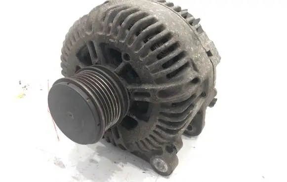 Volkswagen PASSAT B6 Generator/alternator 021903026L
