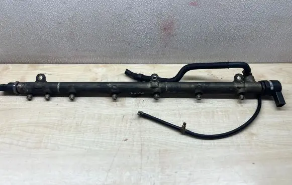 Mercedes-Benz E W211 Fuel main line pipe A6130700195