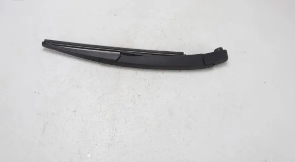 Nissan X-Trail T32 Rear wiper blade arm