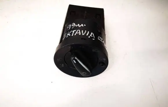Skoda Octavia Mk1 (1U) Light switch 3B0941531A