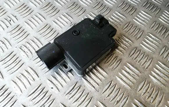 Ford Focus Fan control module 940002906