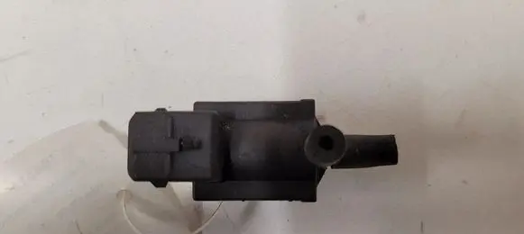 Volvo V70 Turbo solenoid valve 8699233 7005100 06T268