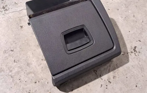 BMW 7 F01 F02 F03 F04 Glove box 9143958