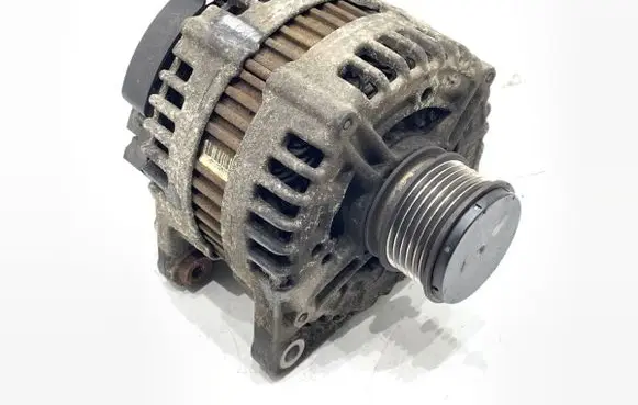 Volkswagen PASSAT B6 Generator/alternator 03G903023