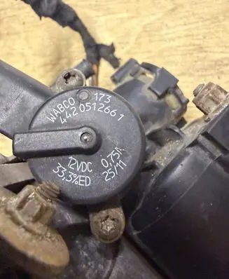 Mercedes-Benz E W211 Air suspension compressor/pump 4420512661