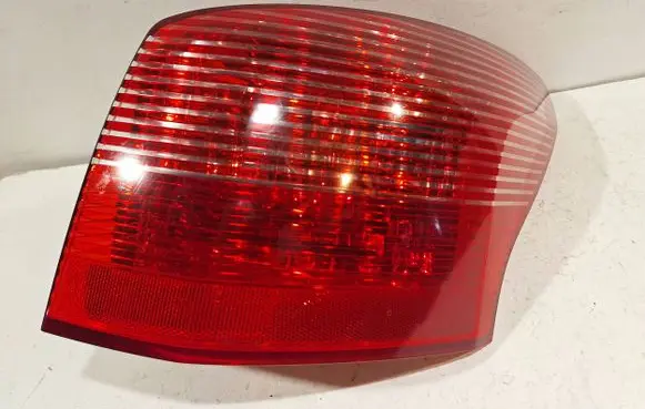 Peugeot 407 Rear/tail lights 9641948680