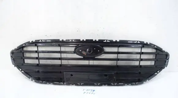 Ford Fiesta ACC Distronic radar sensor grill/trim 