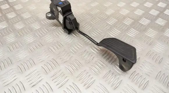 Toyota Auris E180 Accelerator throttle pedal 7811002140
