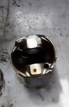 Audi A4 S4 B8 8K Piston 83L82