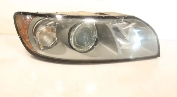 Volvo V50 Headlight/headlamp