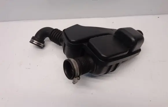 Alfa Romeo 159 Intake resonator 50516215