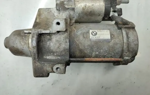 BMW 7 F01 F02 F03 F04 Starter motor 7556131