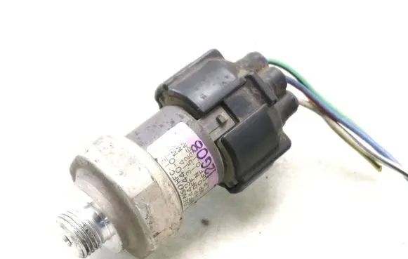 Toyota Corolla E120 E130 Air conditioning (A/C) pressure sensor 4434400720