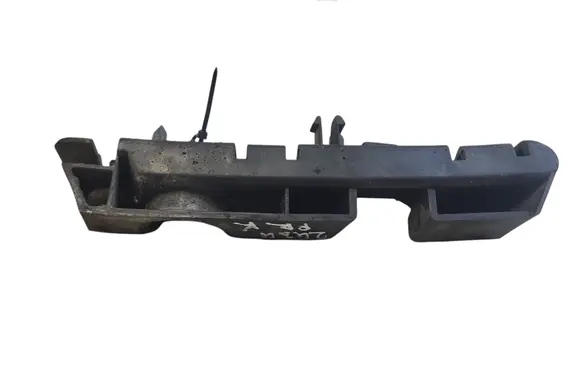 Front bumper mounting bracket