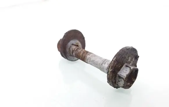 Volkswagen PASSAT B7 Rear suspension camber bolt 