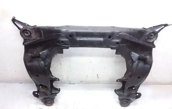 Volkswagen PASSAT B5 Front subframe 