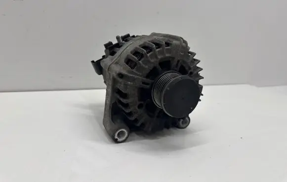 BMW 5 F10 F11 Generator/alternator 8507624 2608669D FG18S052