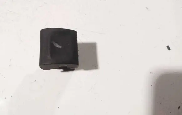 Opel Omega B1 Other switches/knobs/shifts 90494411