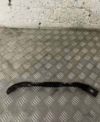 Radiator support slam panel bracket