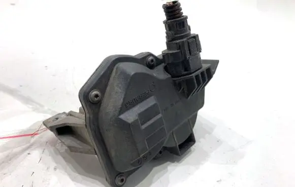 Renault Megane IV Engine shut-off valve 50885503