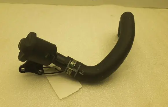 Jaguar XF Oil fill pipe 9685025880