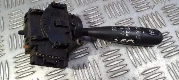 Toyota Yaris Wiper control stalk 173647