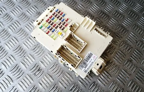 KIA Ceed Fuse module 91950A2021
