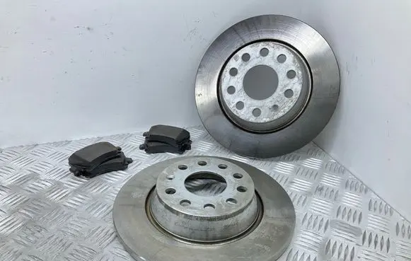 Skoda Superb B6 (3T) Rear brake disc A28250118 PA4028EE
