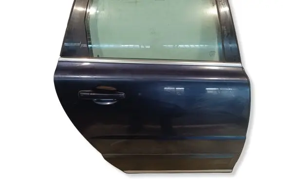 Volvo XC70 Rear door 