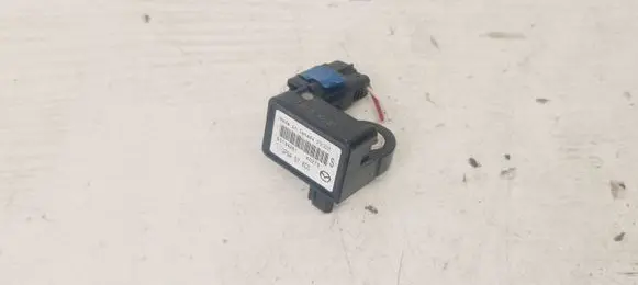 Mazda 6 Airbag deployment crash/impact sensor GP9A57KC0 07212005 601342B1