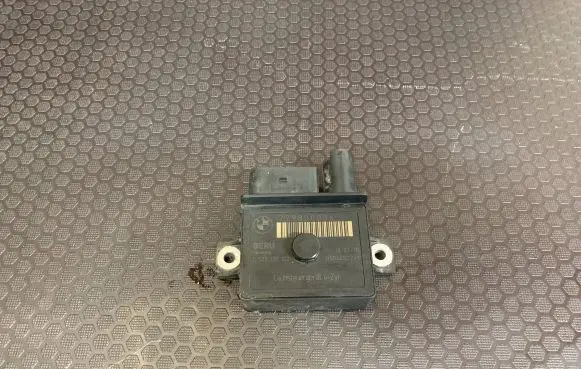 BMW X1 E84 Glow plug pre-heat relay 0522120102 0004452771 779800006