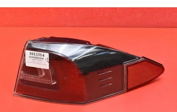 Tesla Model S Rear/tail lights 6005921-00-D