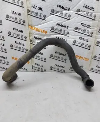 Volkswagen PASSAT B6 Engine coolant pipe/hose