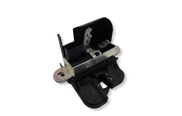 Volkswagen Golf VII Tailgate lock latch 5G6827505B