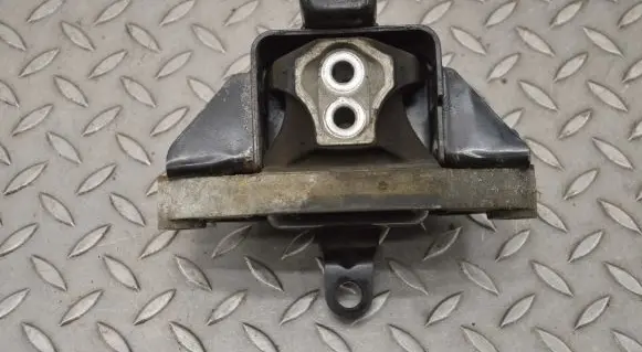 KIA Optima Engine mount bracket NB0A0024