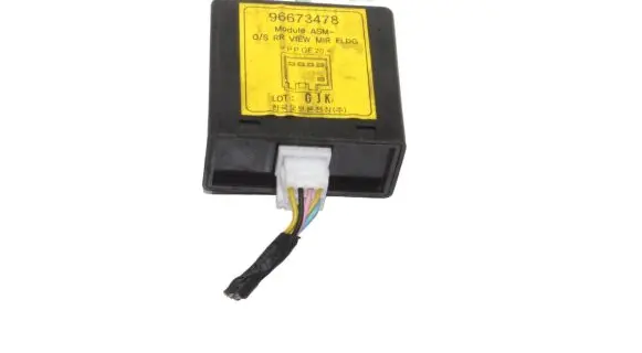 Chevrolet Captiva Wing mirror control module 96673478