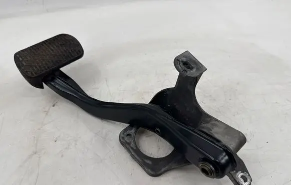Mercedes-Benz E W211 Brake pedal A2112900119