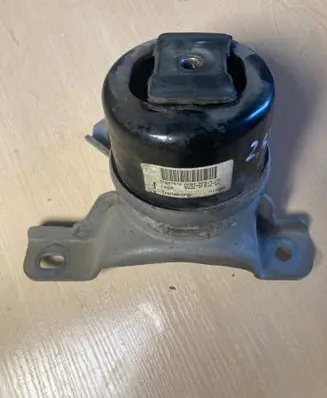 Volvo XC60 Engine mount bracket 6G926F012ED 31257674