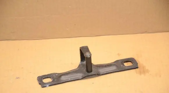 Skoda Octavia Mk4 Loading door lock loop/hook striker 8V0827507H 11785