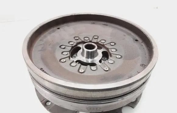 Audi A5 Sportback 8TA Flywheel 0AW105317M 012295000046