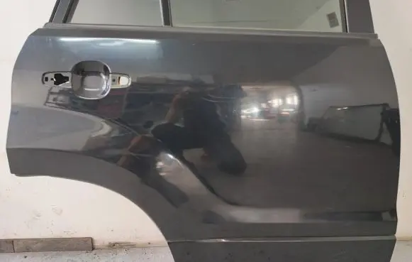 Suzuki Grand Vitara II Rear door