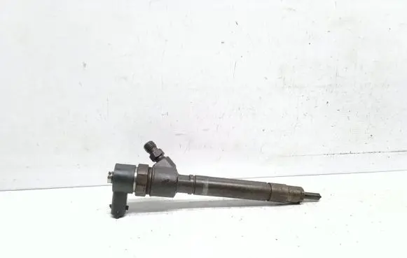 Volvo XC70 Fuel injector 30777526 0445110298