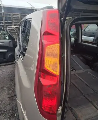 Nissan X-Trail T31 Rear/tail lights